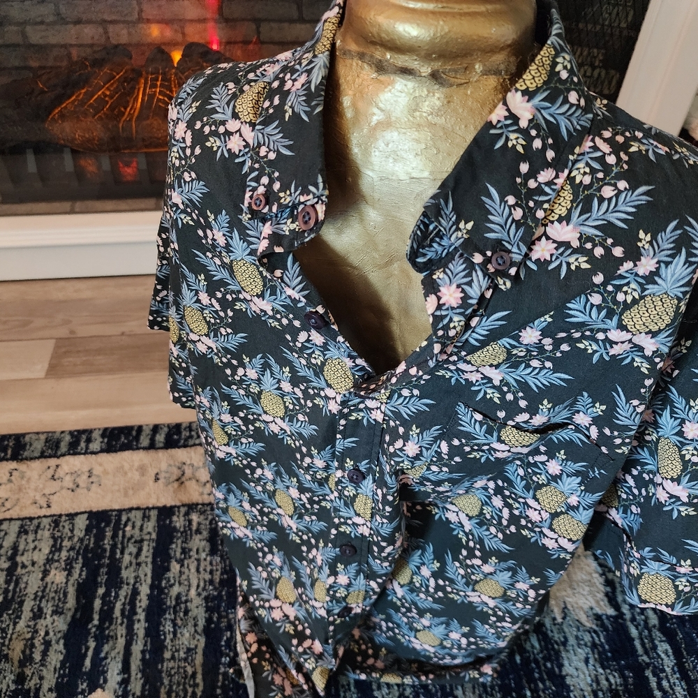 Hawaiian button down dress shirt